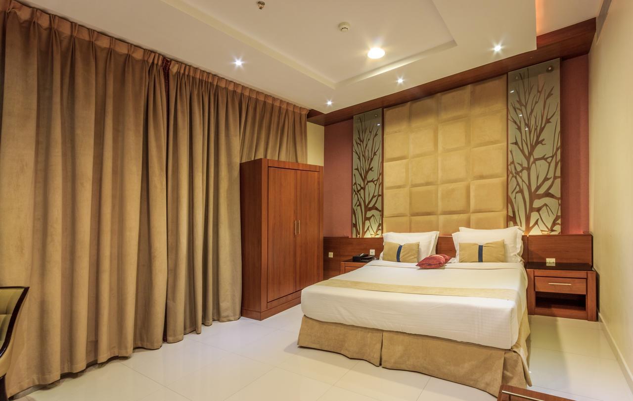 Al Muhaidb Down Town - King Fahd Road Riad Exterior foto