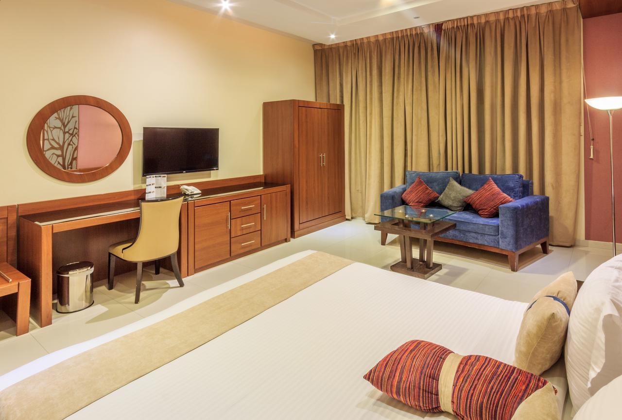 Al Muhaidb Down Town - King Fahd Road Riad Exterior foto